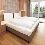 & Golf Zell Am By Alpin - Incl Summercard Apartment *