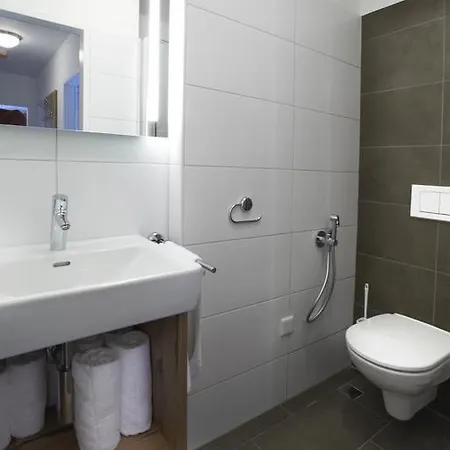 & Golf Zell Am By Alpin Apartman *